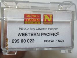Micro-Trains # 09500022 Western Pacific PS-2, 2-Bay Covered Hopper. N-Scale image 7