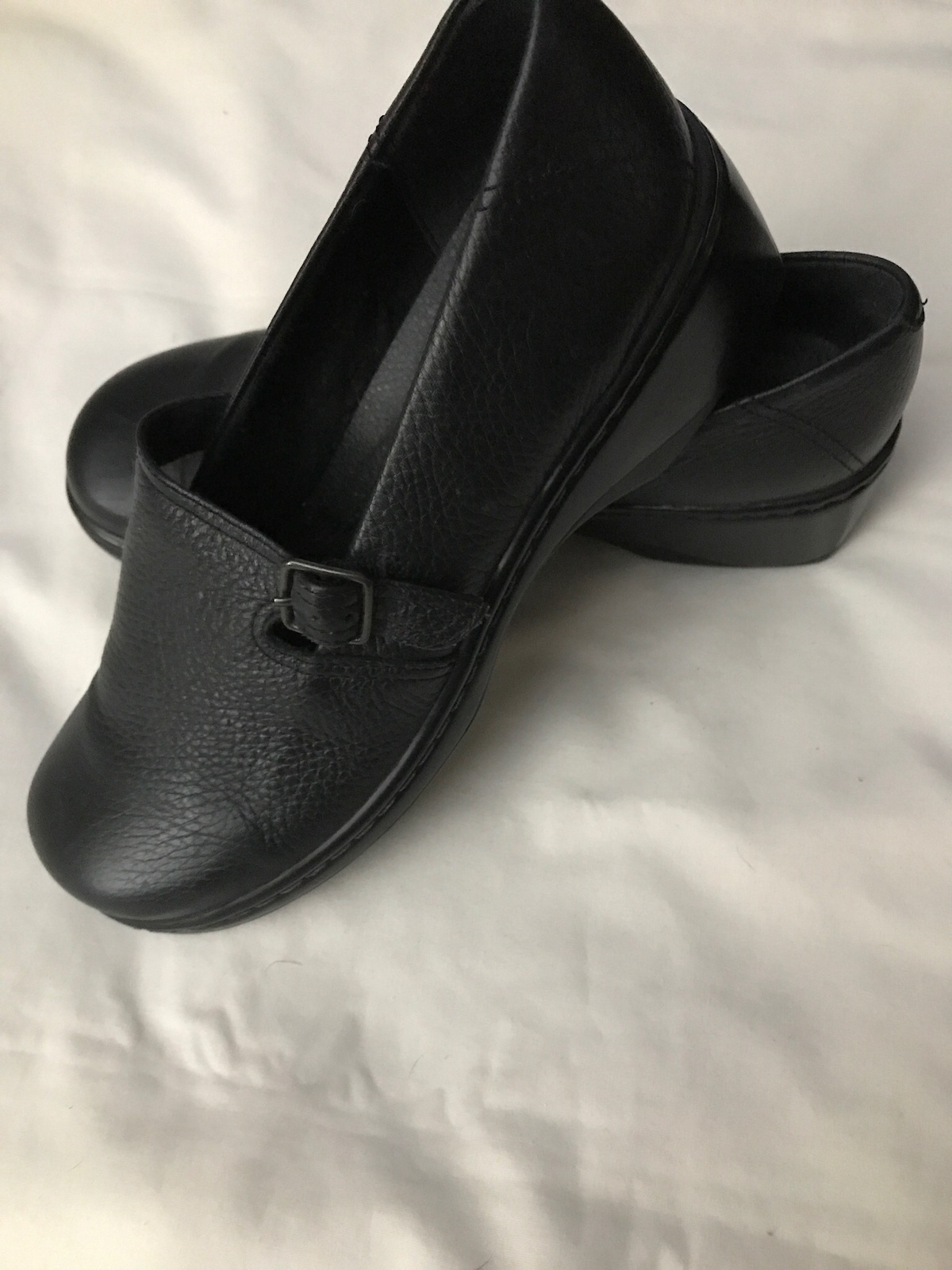Women's Clarks Shoes Size 8P - Flats & Oxfords