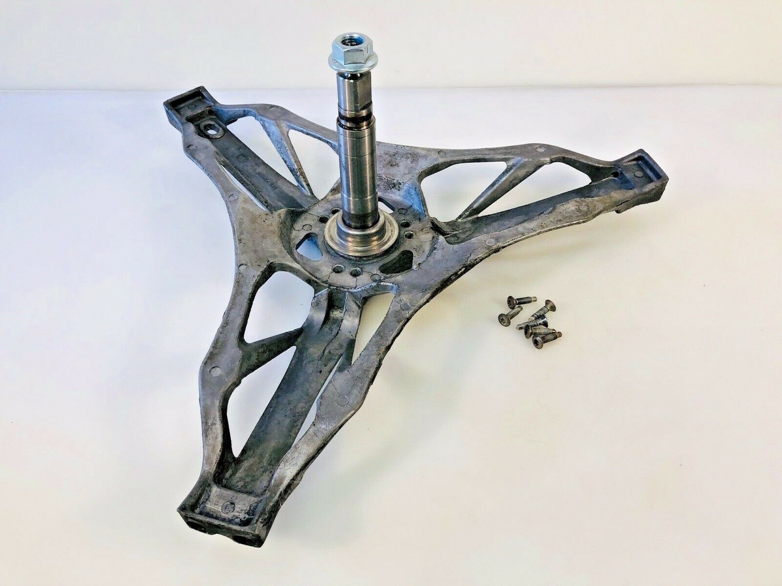 Whirlpool Kenmore Amana Washer Spider Arm W10202464 8540457, Shaft 1 1/