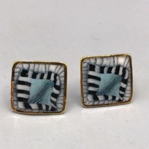 S l1600 thumb200