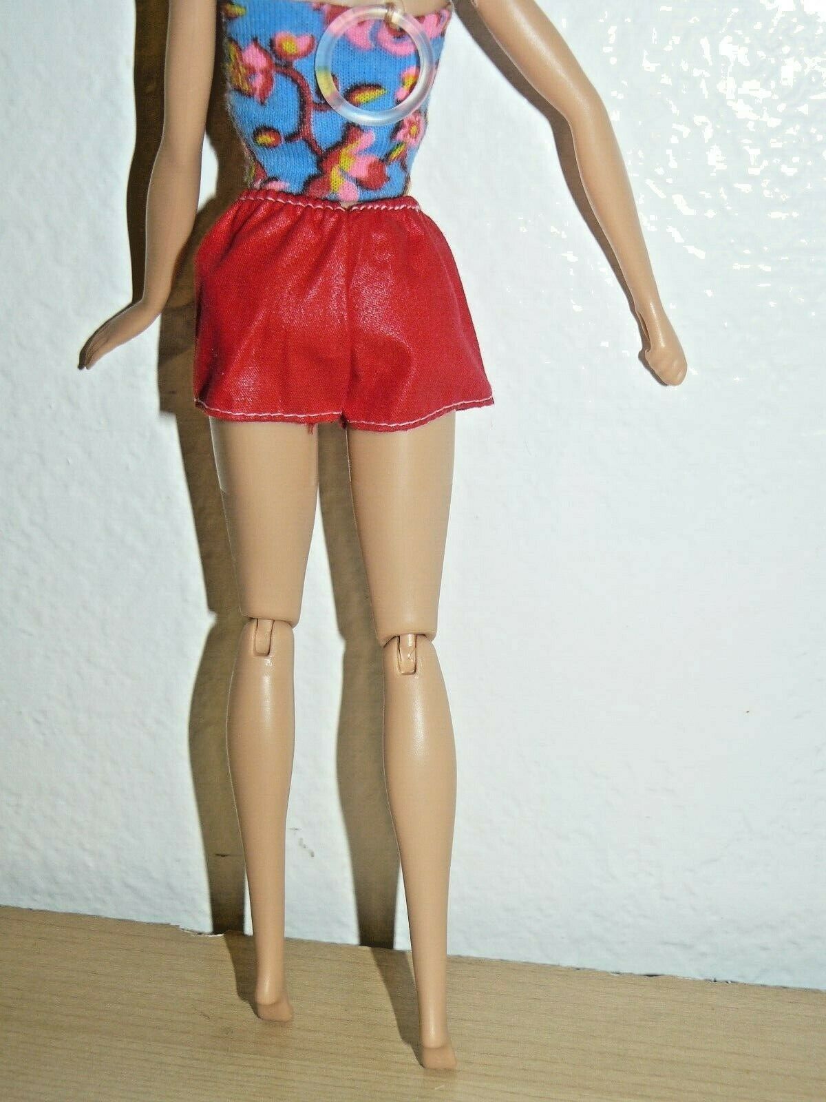 barbie with jointed legs and arms