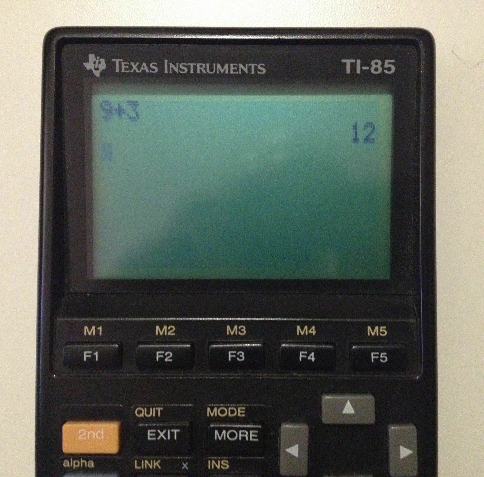 Vintage TEXAS INSTRUMENTS TI85 Scientific Graphing Calculator