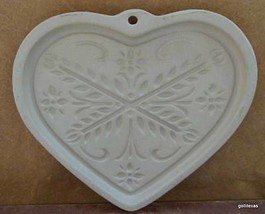 Pampered Chef Stoneware Cookie Mold &quot;Anniversary  Heart&quot; 2000 6&quot; - $24.16