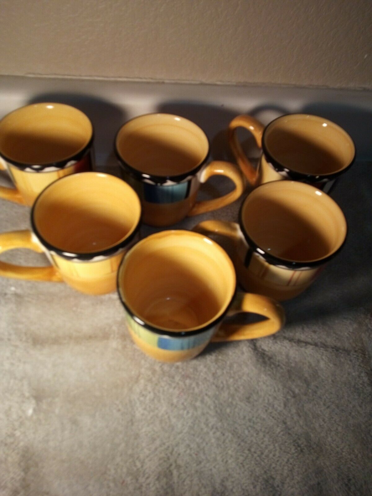 (6) GIBSON ELITE COFFEE MUGS / CUPSLARGEYELLOWSTRIPEDFREE SHIPVGC Mugs