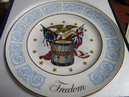 Avon Collector Plate &quot;Freedom&quot; c1974, new in box, with certificates[am*] - $37.87