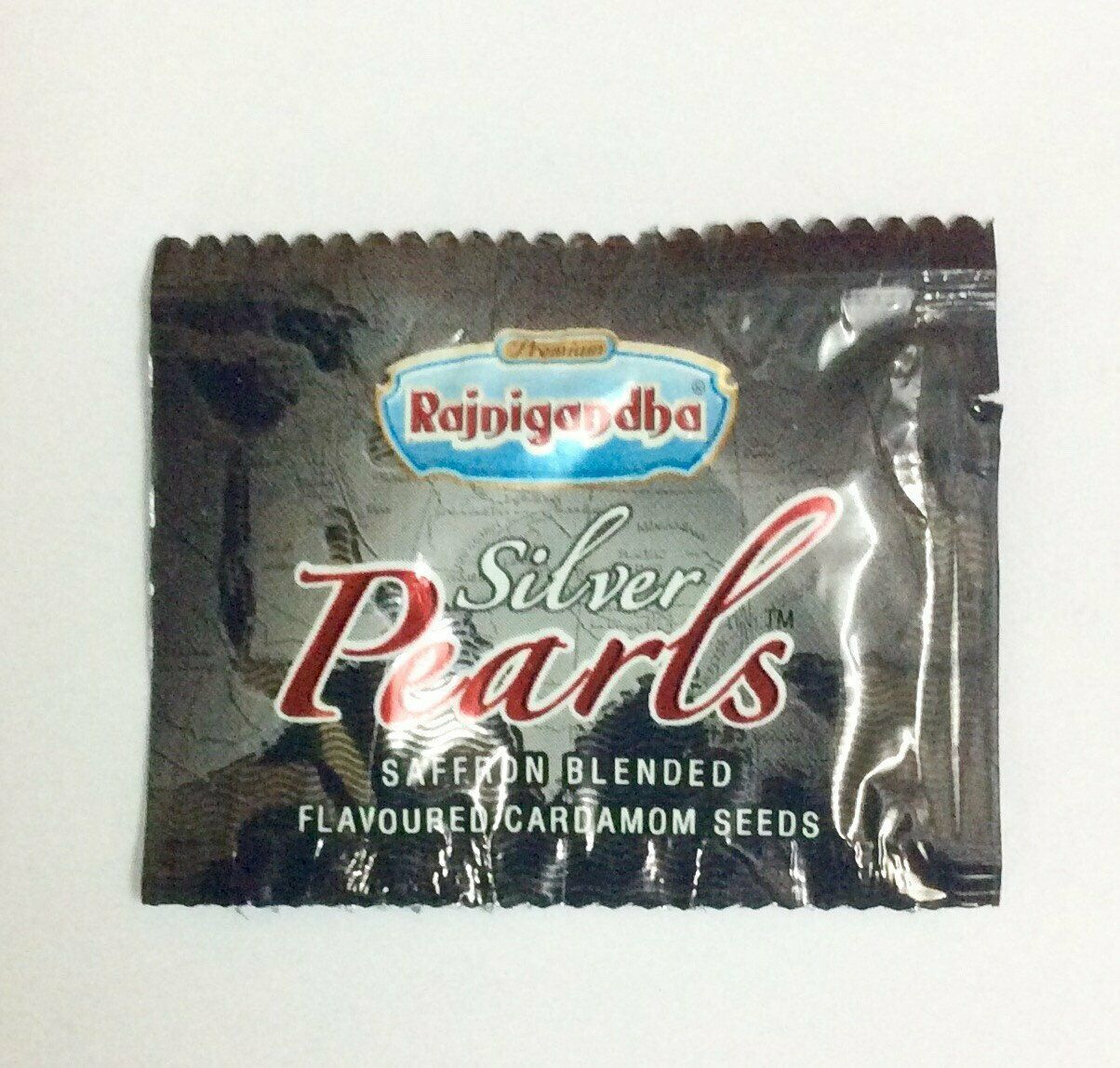 Rajnigandha Silver Pearls Saffron Elaichi Cardamon Seeds Mouth Freshner