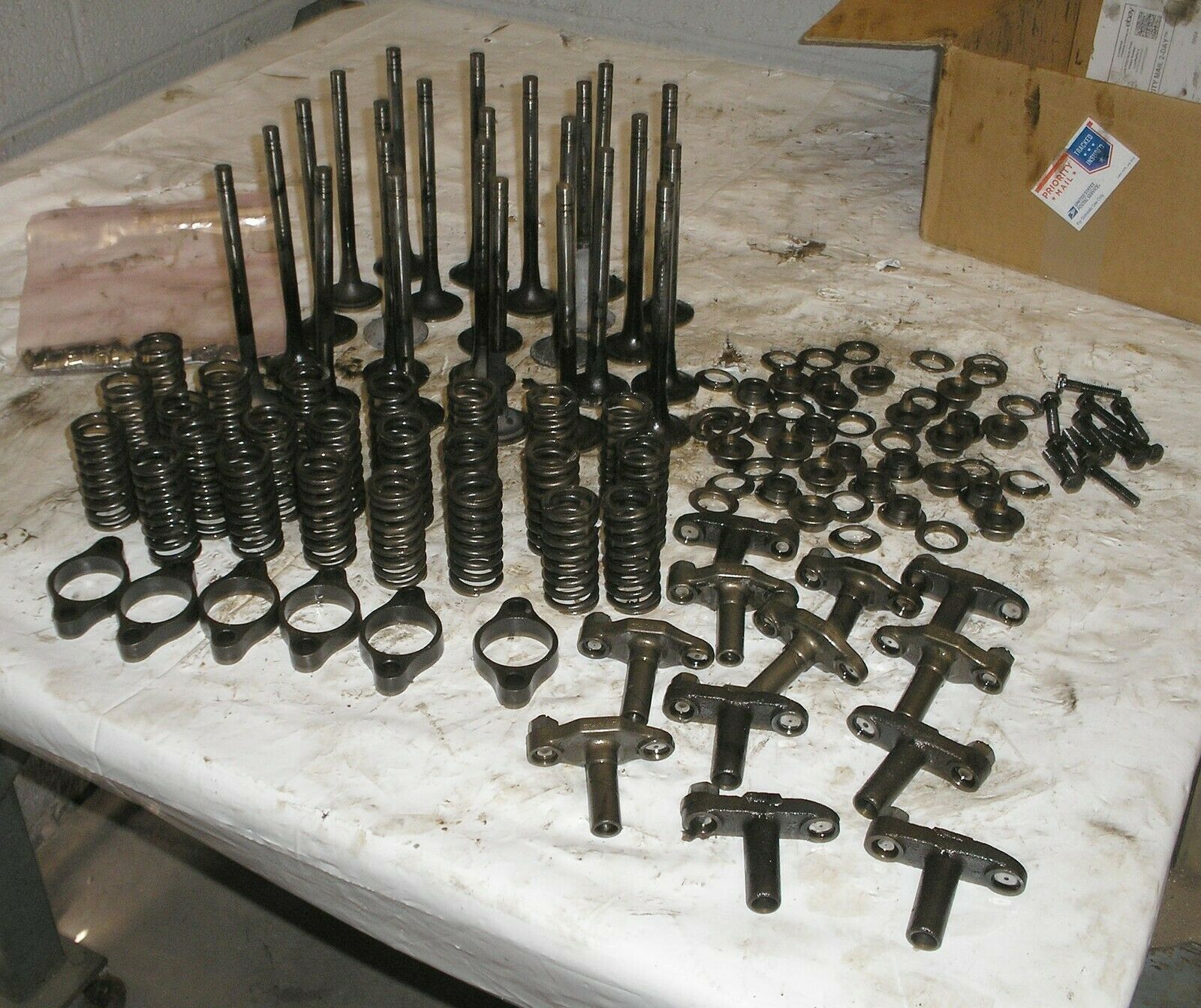 Cummins Big Cam Valve Train Valves, Springs, Keepers, Etc Other Heavy