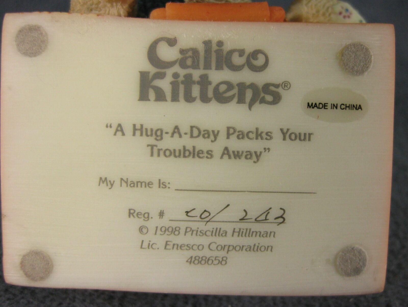 CALICO KITTENS BY PRISCILLA HILLMAN A HUG A DAY PACKS YOUR TROUBLES AWAY