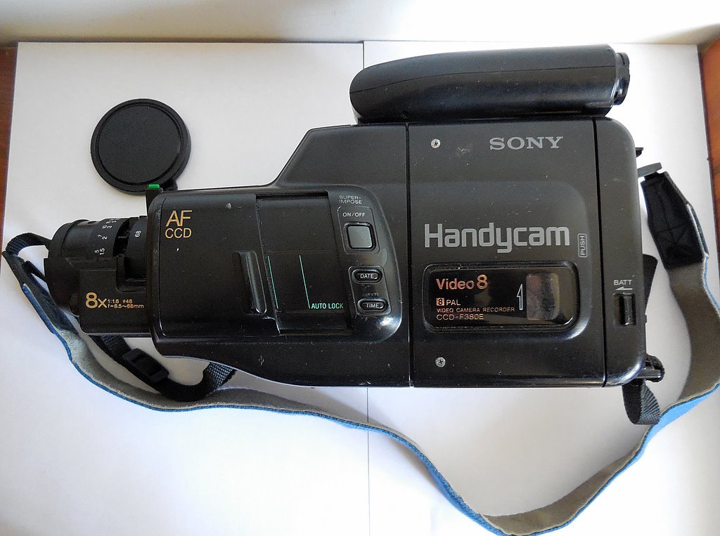 Sony CCDF380E Handycam Video8 Pal Camera Recorder Camcorder , FOR Repair Camcorders