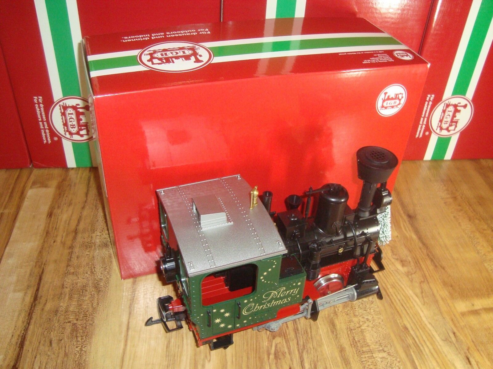 LGB 20215 GREEN CHRISTMAS STAINZ STEAM LOCO WITH SMOKE LIGHTED TREE ...