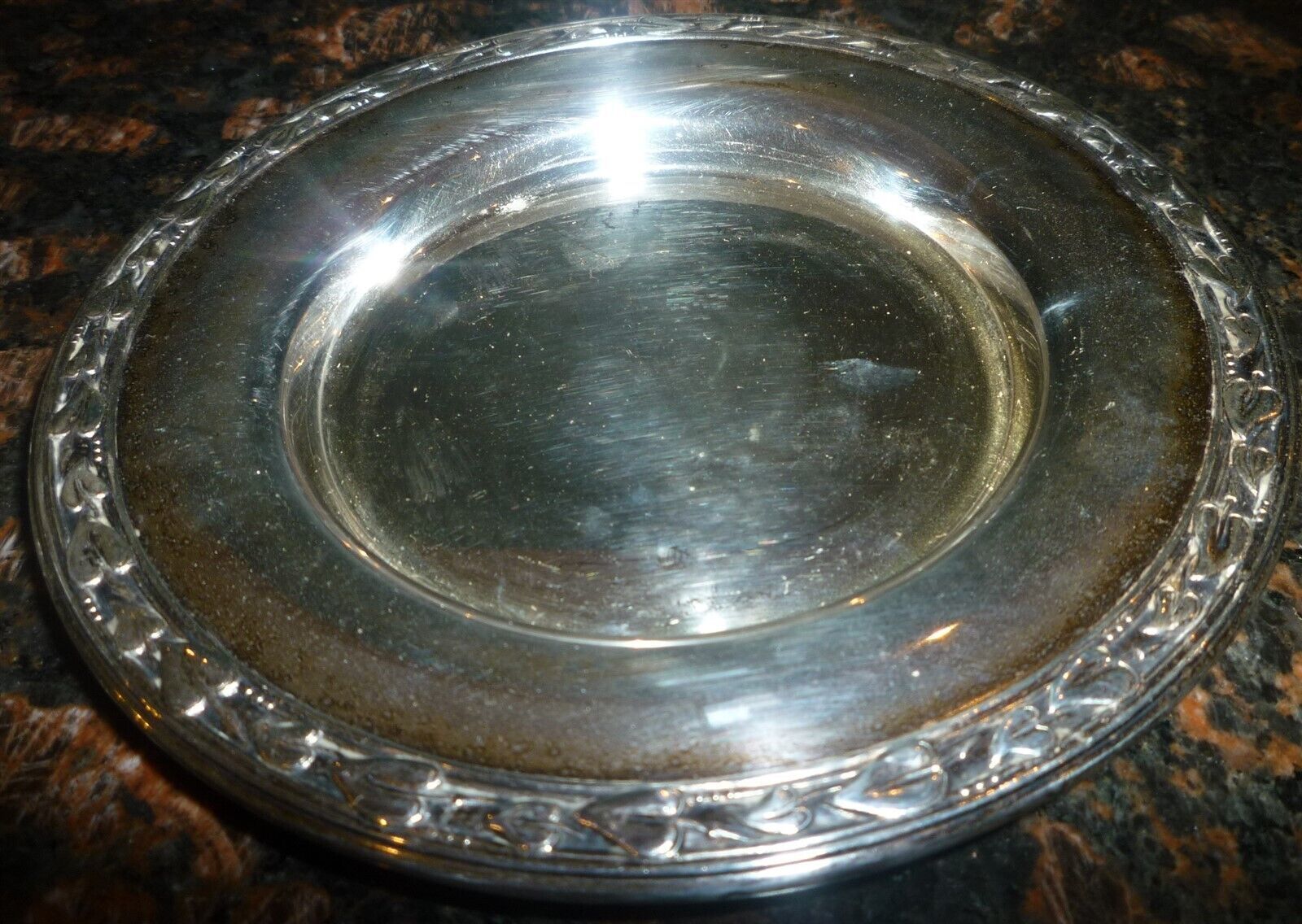 VINTAGE SILVERPLATE SERVING DISH WITH CRYSTAL LINING MEADOWBROOK WM.A