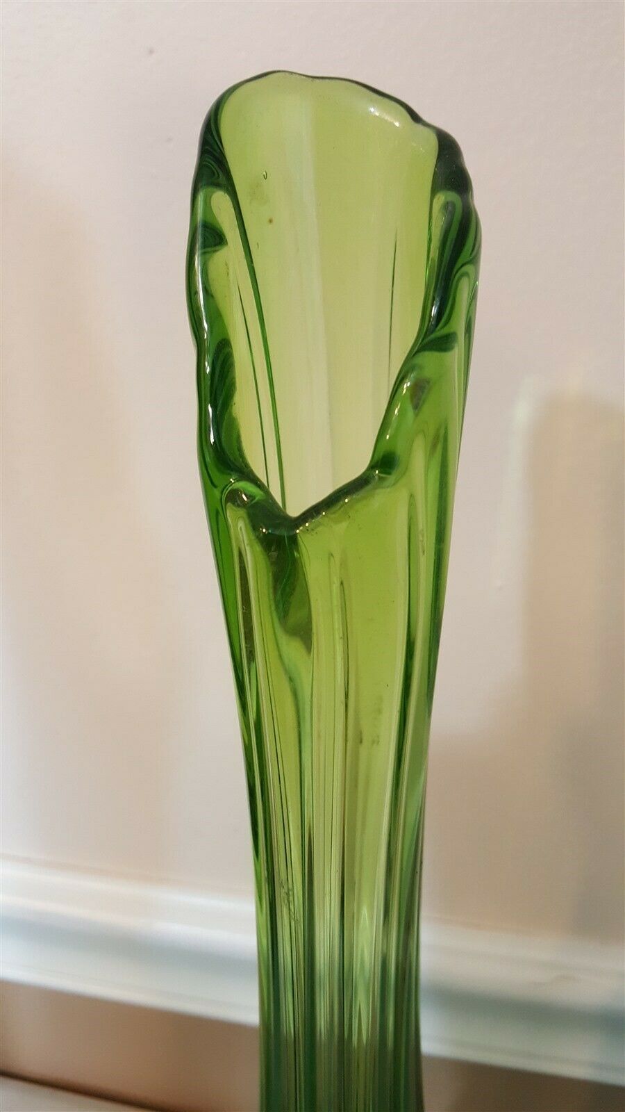 L.E. Smith Mid Century Modern Simplicity GREEN Stretch Swung Footed