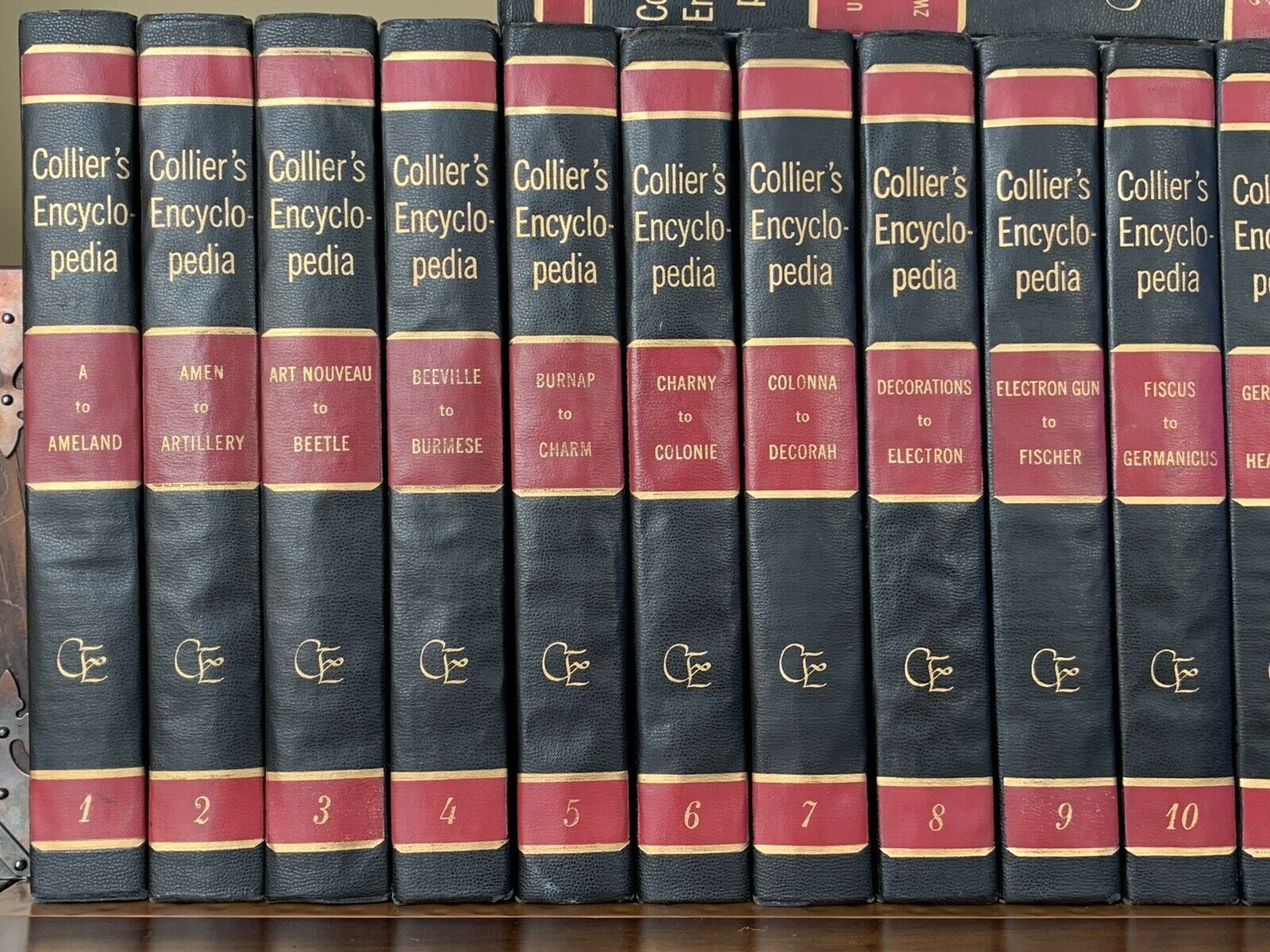 Vintage 1962 Collier's Encyclopedia Set + Year Books 36 Hard Cover Old ...