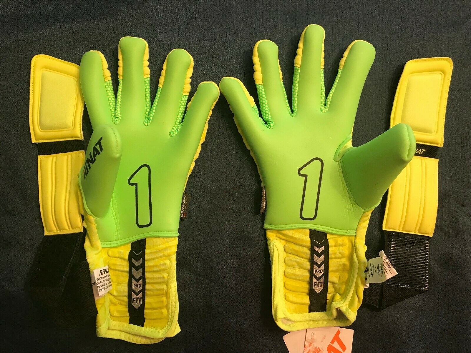 Futbol New RINAT THE BOSS PRO GOALIE SOCCER GLOVE Size 9 Goalkeeper