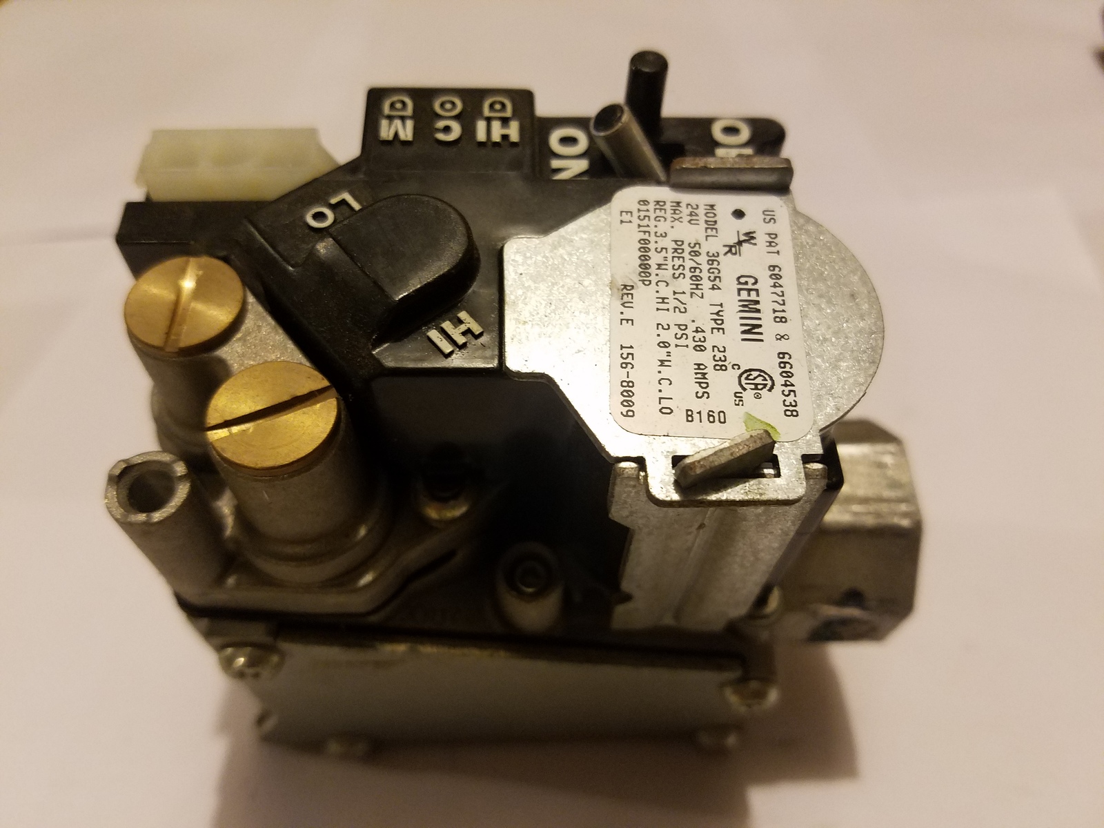Goodman janitrol Gemini oem furnace gas valve 0151F00000P Home Improvement