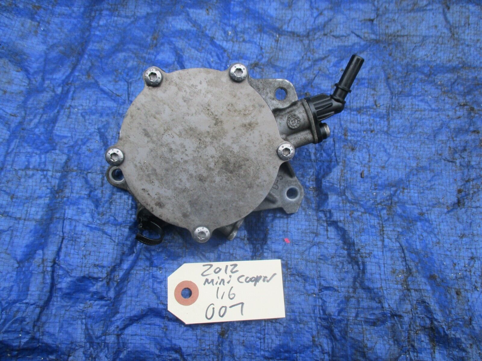 2012 Mini Cooper 1.6 vacuum pump assembly engine motor OEM 007 Car