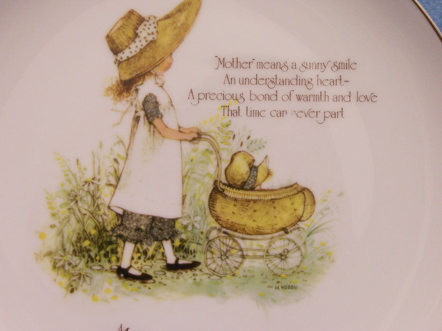 Vintage Holly Hobbie Mother's Day Collector Plate 1974
