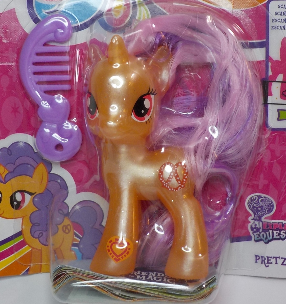 Пони коды. Пони Претзел. Пони Претцель. Пони Претзел игрушка. Пони explore Equestria сапфир Джой.
