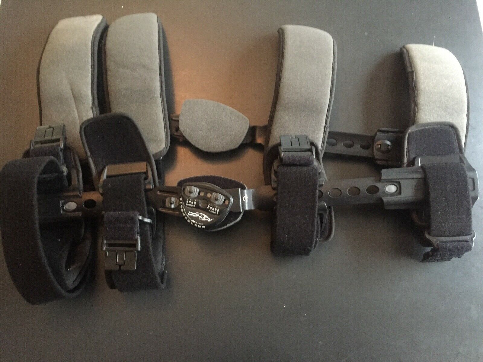 Donjoy Knee Brace Flexion Extension Adjustable For ACL/MCL Recovery