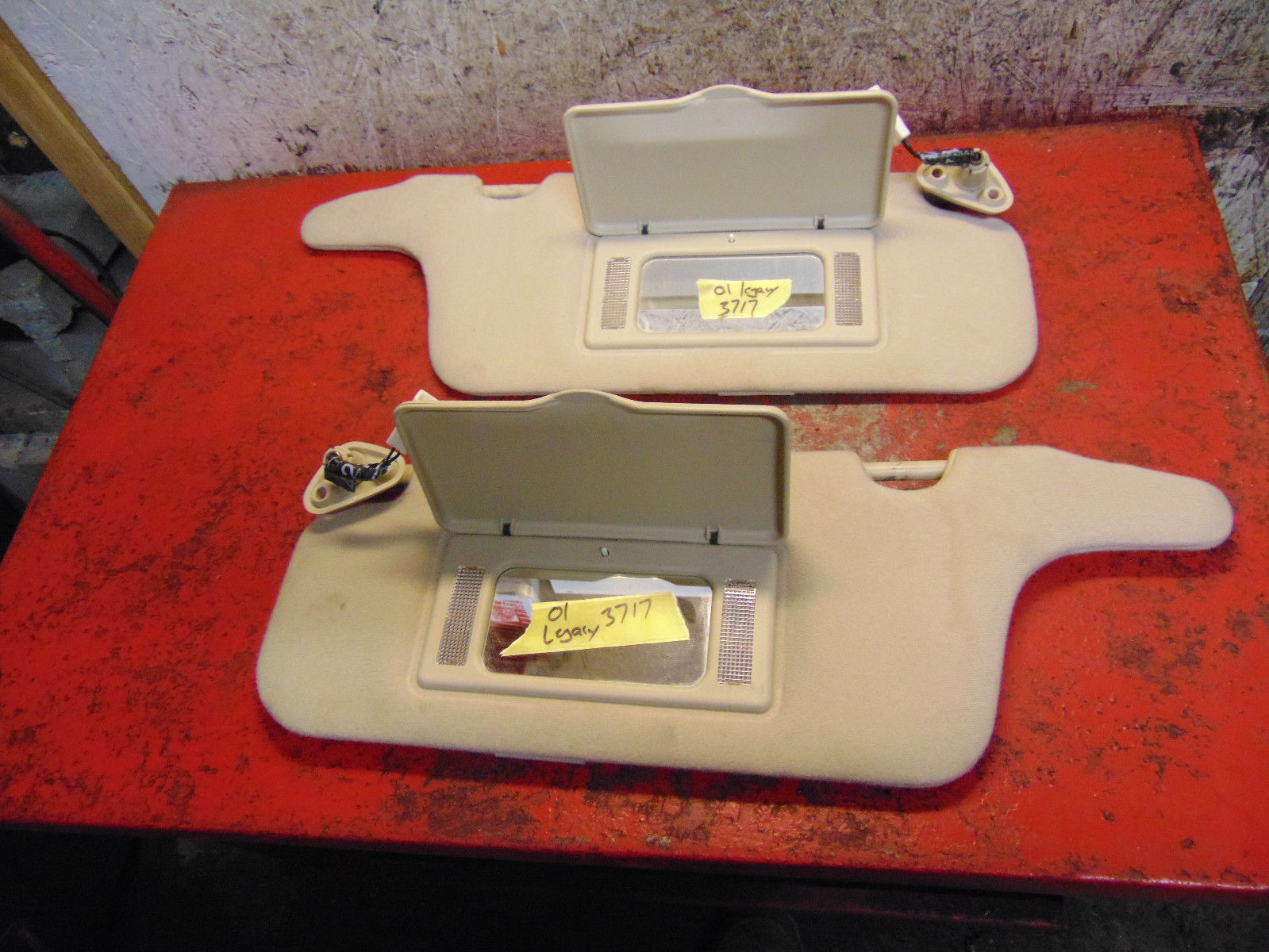 00 01 03 04 02 Subaru Legacy outback oem right &left sunvisor sun visor