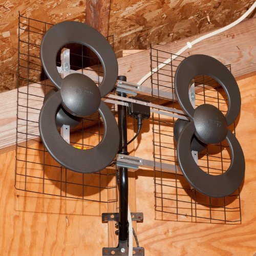 ClearStream 4 Indoor/Outdoor HDTV Antenna with Mount 70 Mile Range