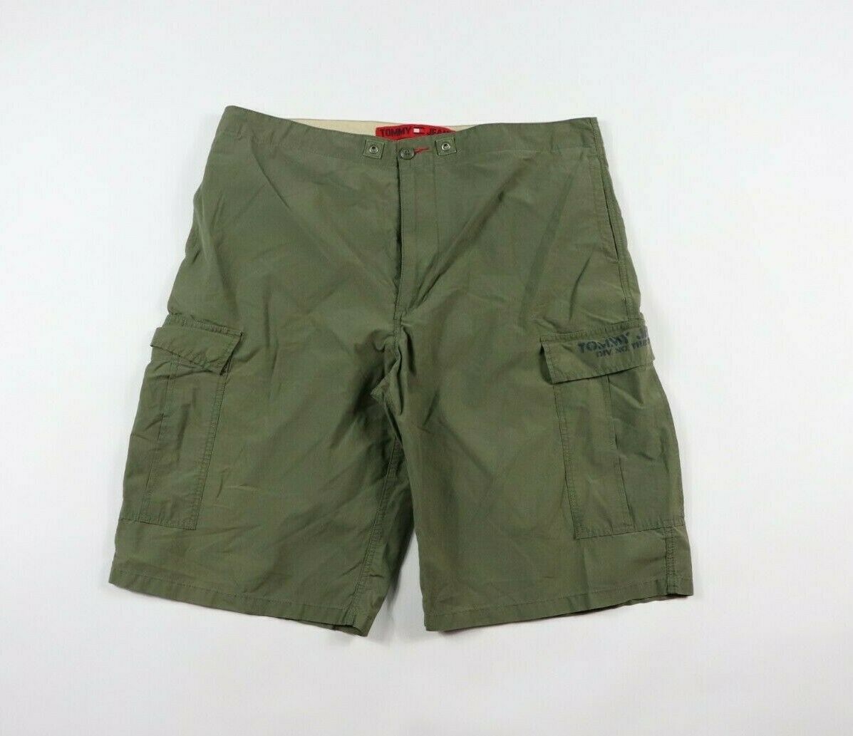 tommy hilfiger shorts size 44