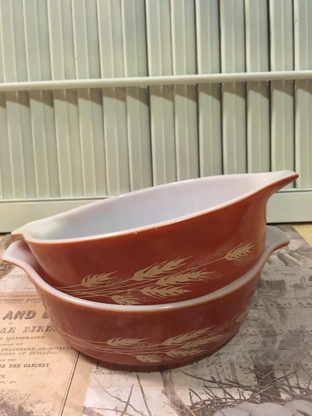 Two Vintage PYREX Autumn Harevest // 471 B // Casserole Dish with Lid