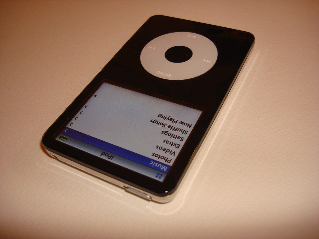 APPLE IPOD VIDEO 5.5 GEN. CUStOM THIN BLACK 30GBNEW HARD DRIVE - iPods & MP3 Players