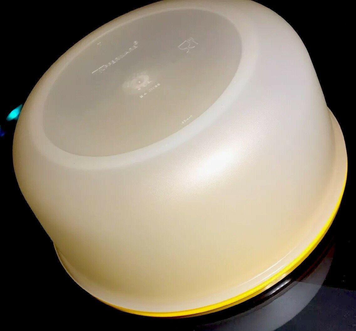 TUPPERWARE NEW USA VINTAGE 4 Qt Bowl 1834 With Yellow Seal Other