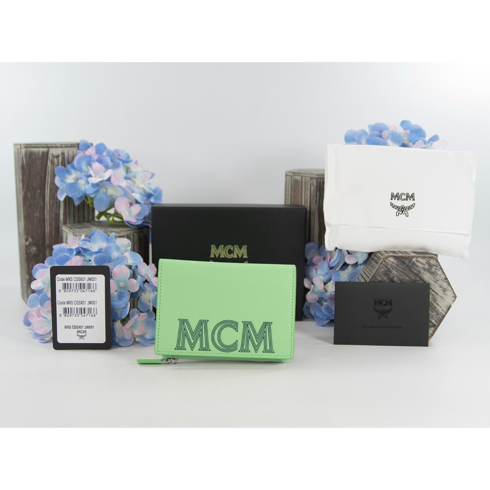 MCM Color Splash Summer Green Leather Bifold Compact Wallet NWT