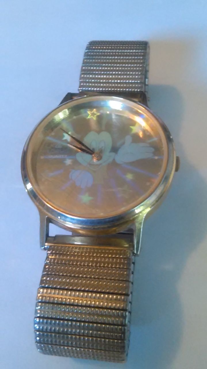 mens lorus mickey mouse watch
