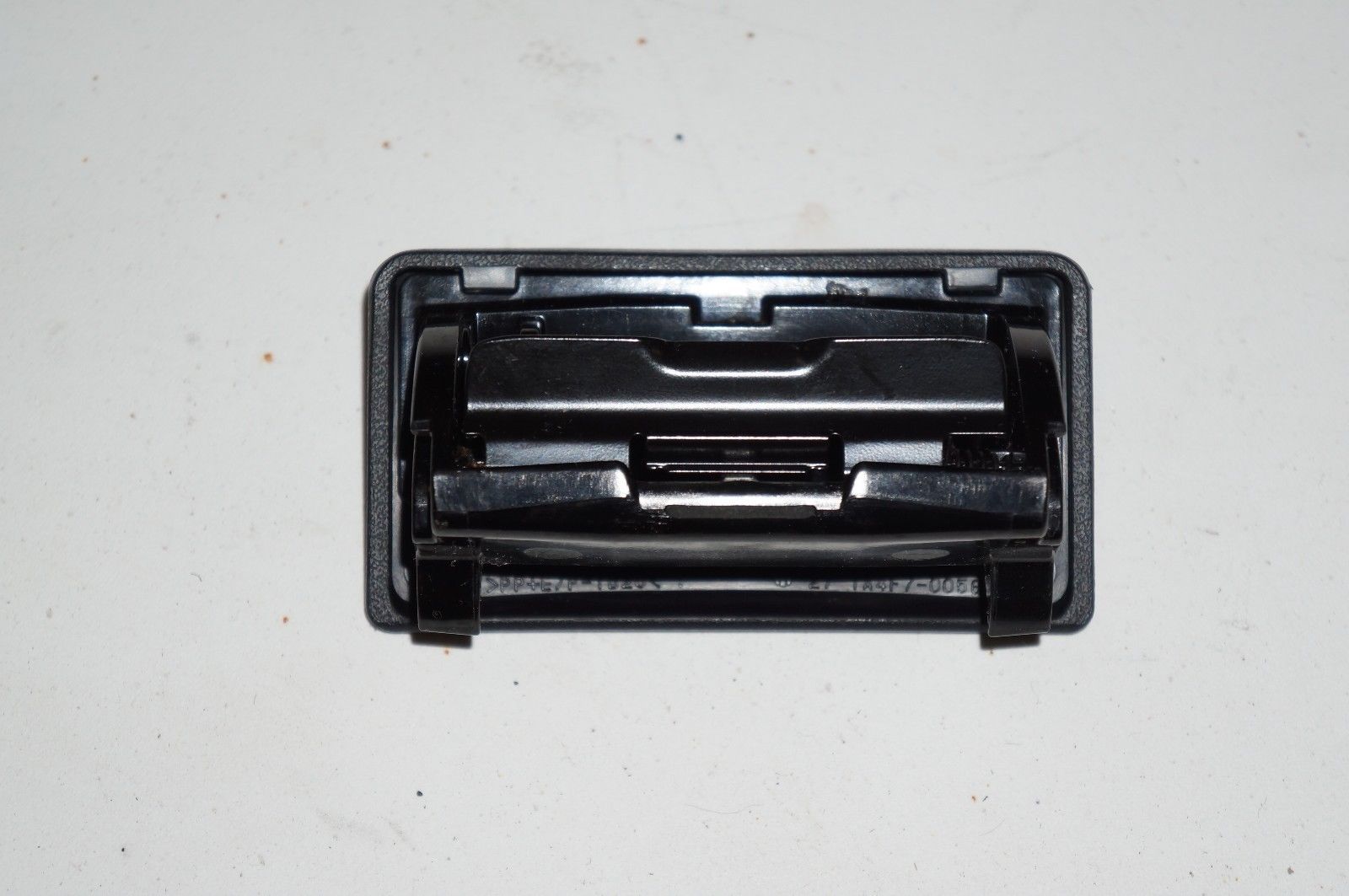 20062008 LEXUS IS250 IS350 CENTER CONSOLE REAR ASHTRAY INSERT ASH TRAY