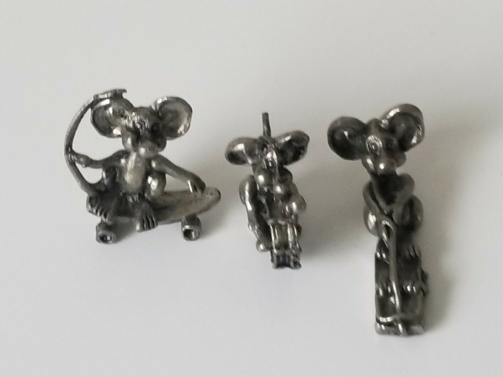 small mouse figurines