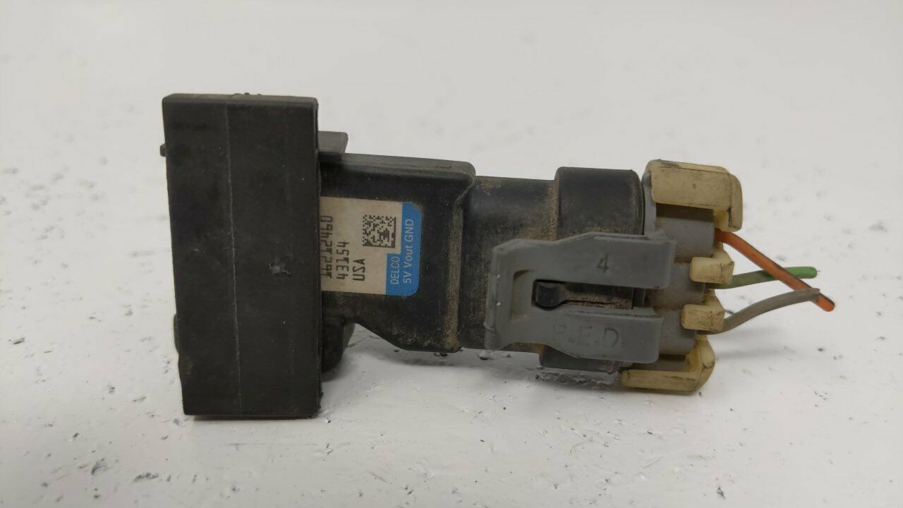 20042005 Gmc Envoy Xuv Mass Air Flow Meter Maf 57758 Sensors