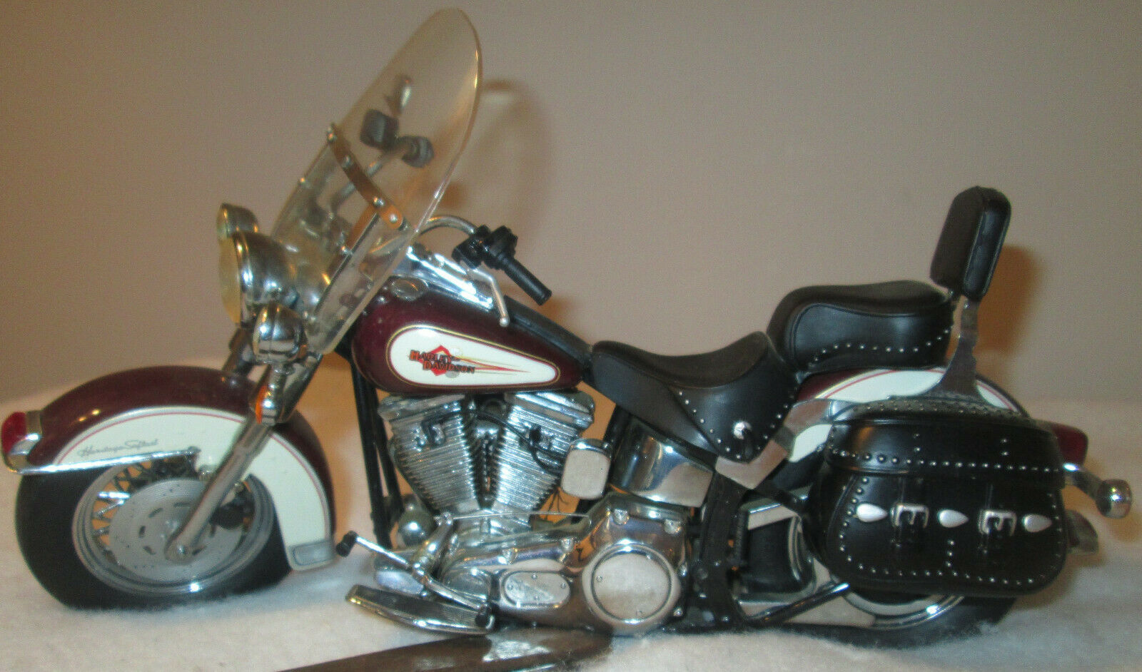 diecast harley davidson heritage softail classic