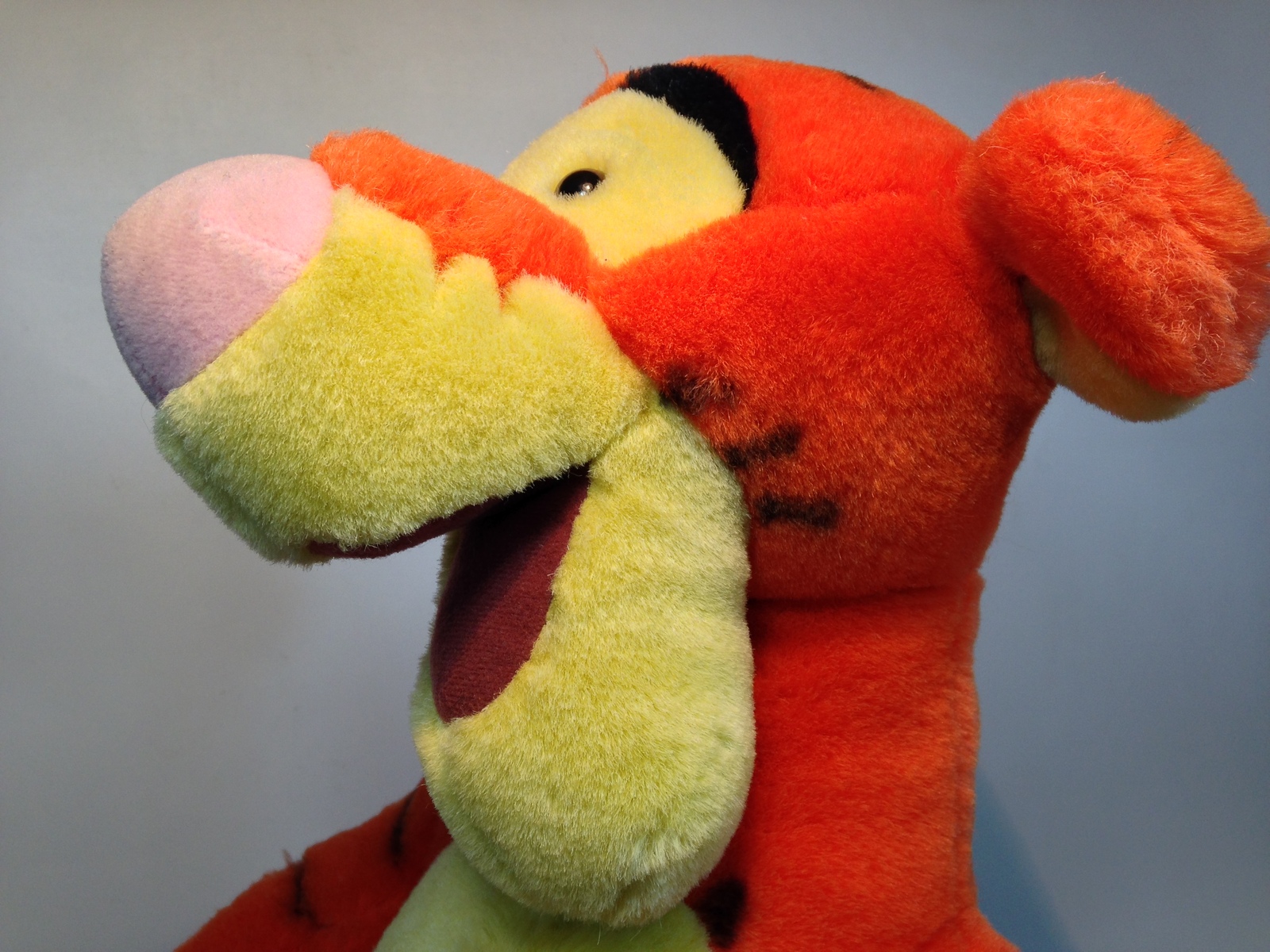 tigger holiday plush