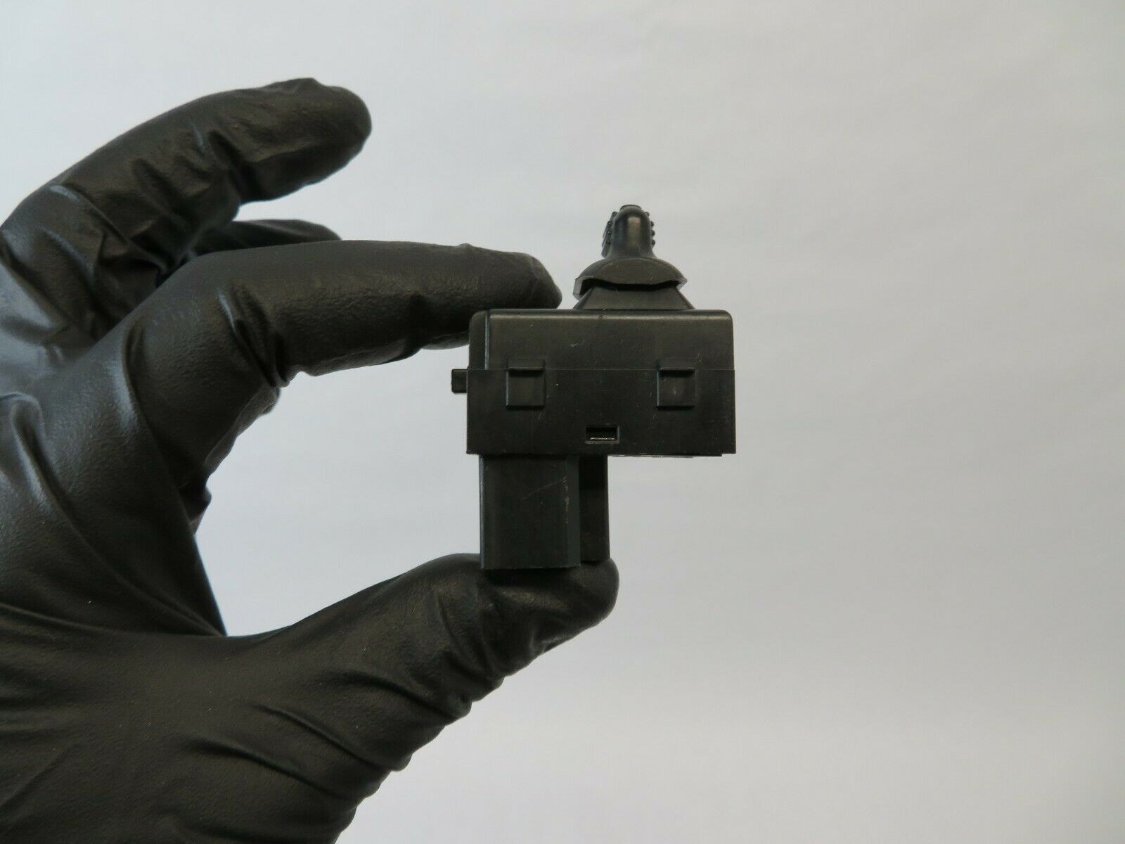 6054C DODGE STRATUS 01 02 03 04 05 OEM PASSENGER POWER WINDOW CONTROL