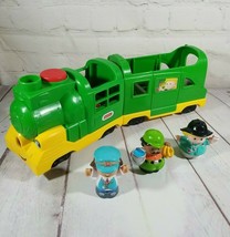 Fisher Price Little People Green Train W/ 3 Figures Lot Sounds Light DFY20 2016 - $12.37