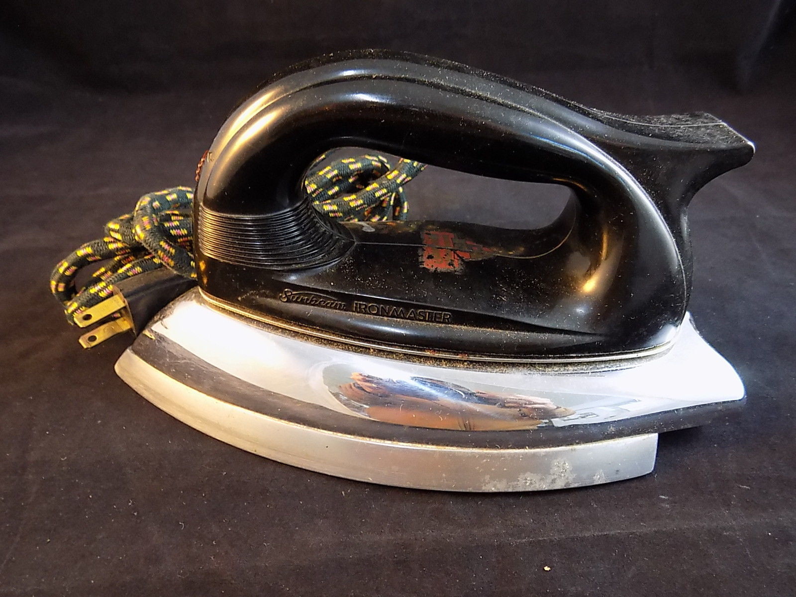 Vintage SUNBEAM STEAM or DRY IRON S2 Ironmaster w/ Original Box Irons