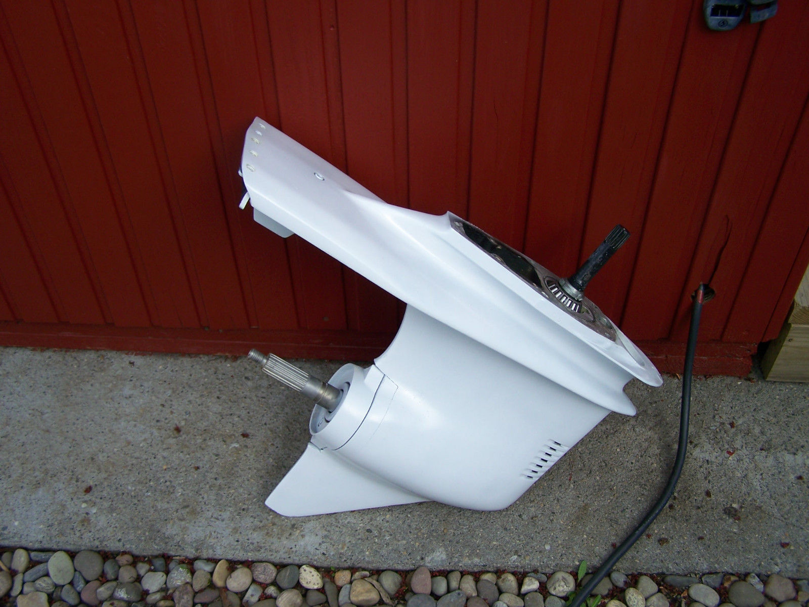 SP 290 volvo penta LOWER UNIT ,USED ,NO PROP , NEW PAINT, Transmission & Drive Parts