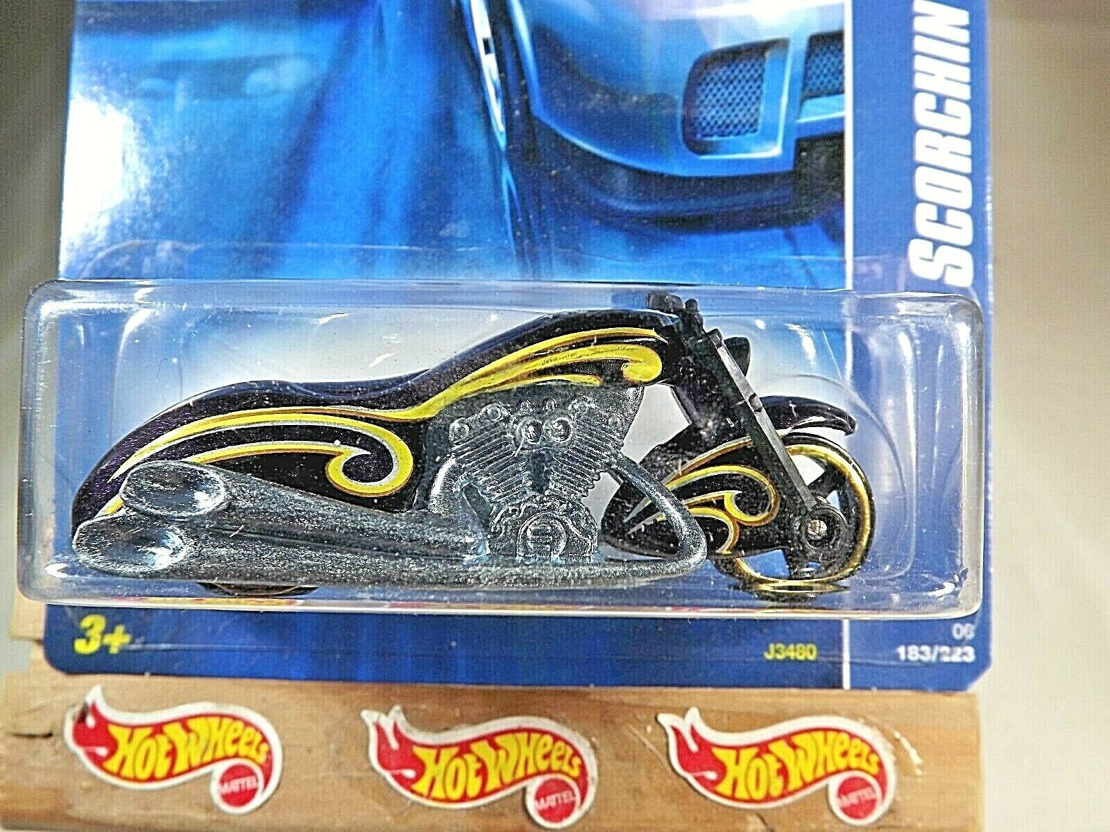 2006 Hot Wheels 183 SCORCHIN SCOOTER Purple Variant Black Forks
