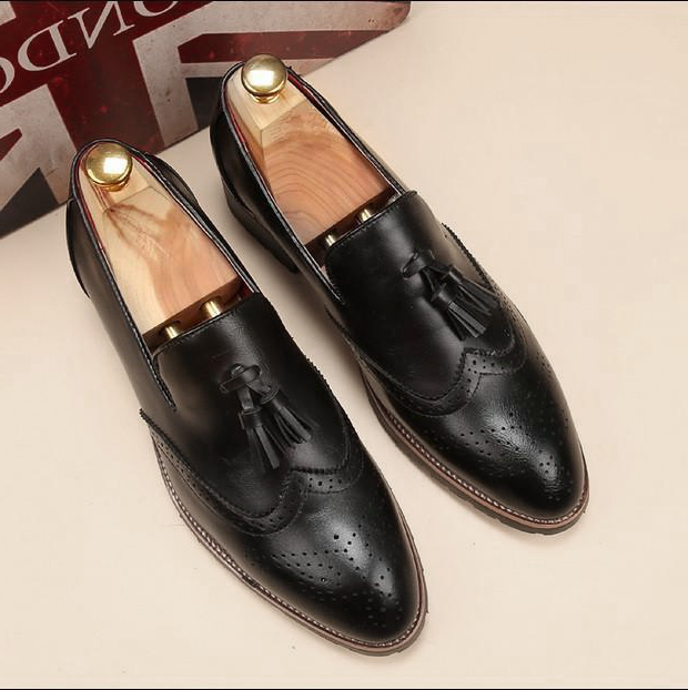 Handmade Men Wingtip brogue Tassels Shoes Black color dress shoes ...