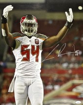 Lavonte David Signed Tampa Bay Buccaneers 11x14 Photo (JSA COA)