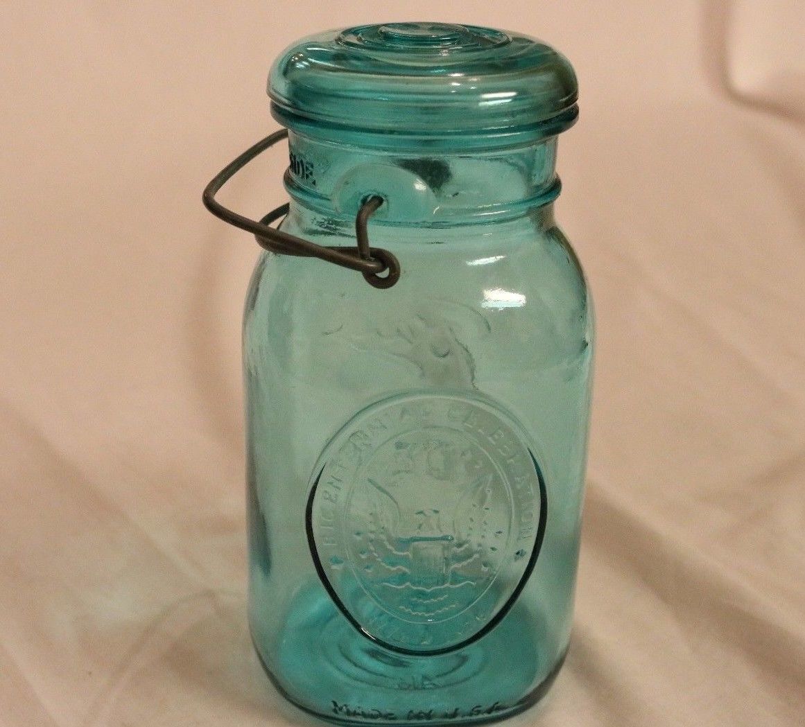 VINTAGE BALL IDEAL BLUE MASON Bicentennial QUART JAR 17761976 EAGLE