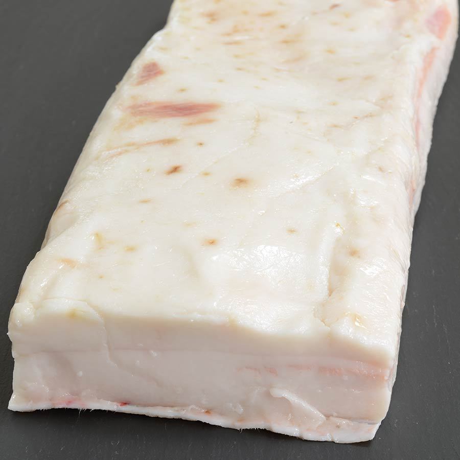Iberico Pork Backfat, 5 Inch, Skin On Tocino Iberico Bellota 1
