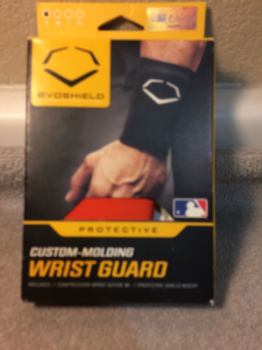 EvoShield Custom Molding Wrist Guard