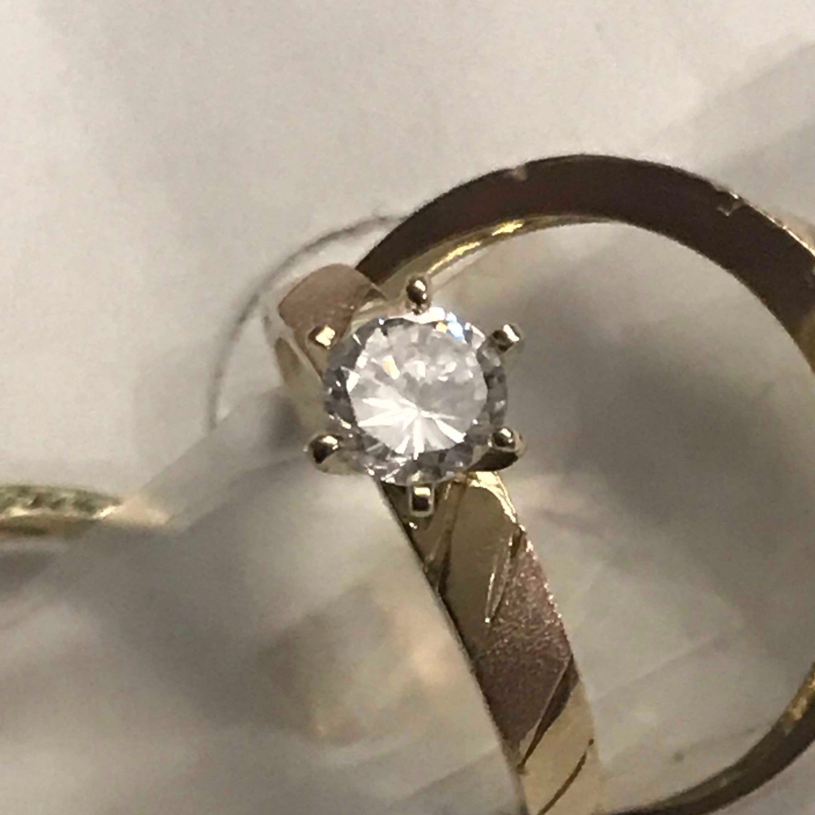 HCJ Stainless Steel 4 Carat CZ Men/'s Detailed Band Wedding Ring SIZE 9 10
