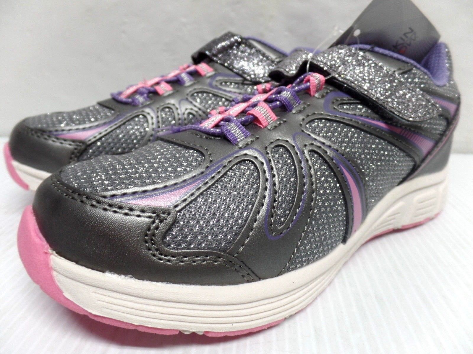 danskin lightweight sneakers