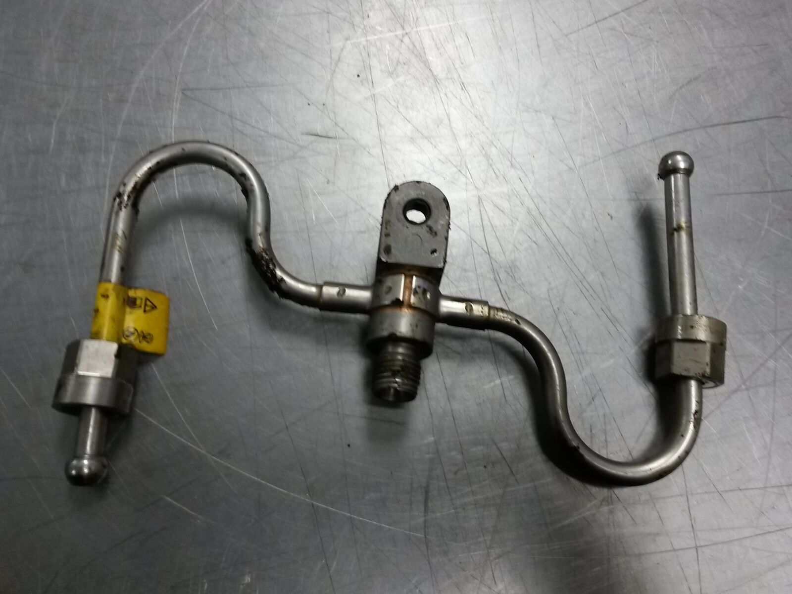 87Q023 Fuel Rail To Rail Fuel Line 2017 Chevrolet Silverado 1500 4.3