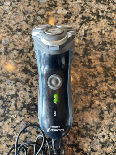 WORKING! Philips Norelco 7110X Rechargeable Men's Electric Shaver Works - $39.60